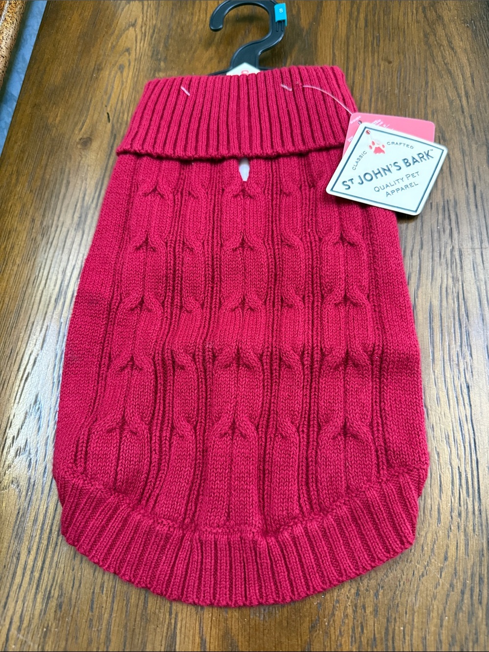 St. John's Bark- Red/burgandy. Cable Knit Dog Sweater. Size M.